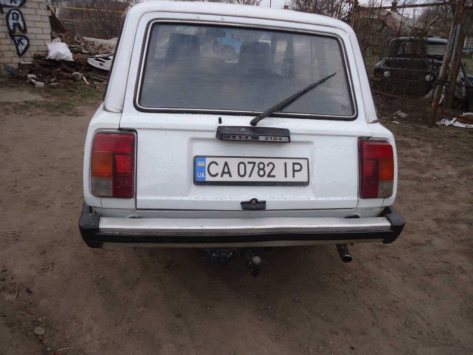 продам ВАЗ 2104 білий
