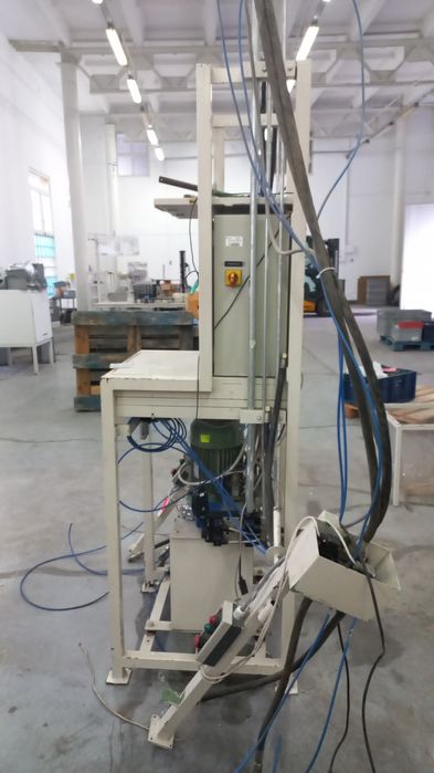 Гідравлічний пресс-контроллер unipress

ГИДРАВЛИЧЕСКИЙ ПРЕСС-КОНТРО