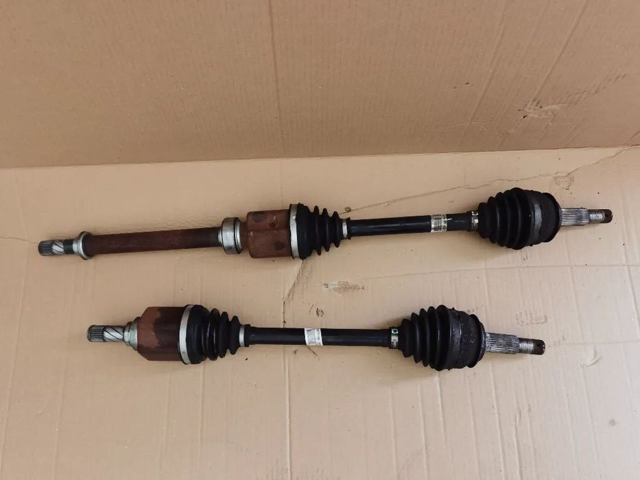 QASHQAI II J11 BENZYNA MANUAL PÓŁOŚ PRAWA LUB LEWA DIG