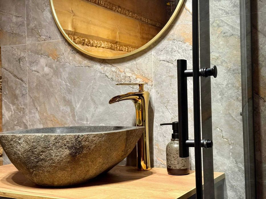 Leśny reset dla 10 osób – sauna, balia i podgrzewany basen