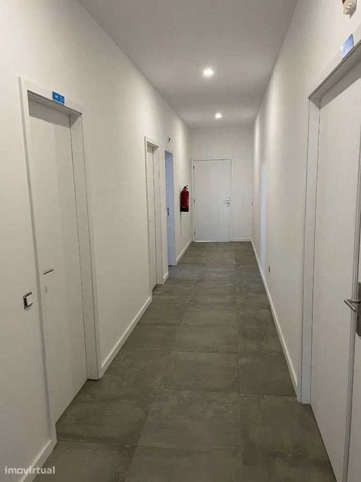 Escritórios Zona Industrial Alfena - 55m2