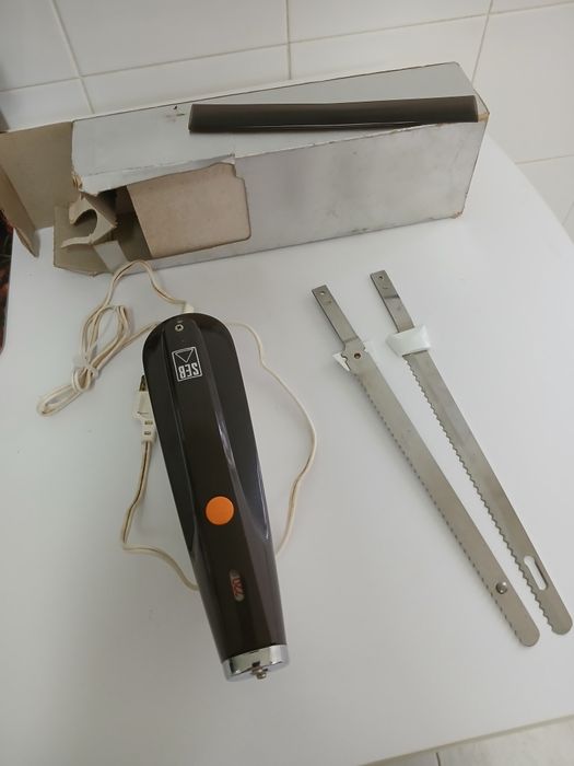 Faca Eléctrica Não Usada.