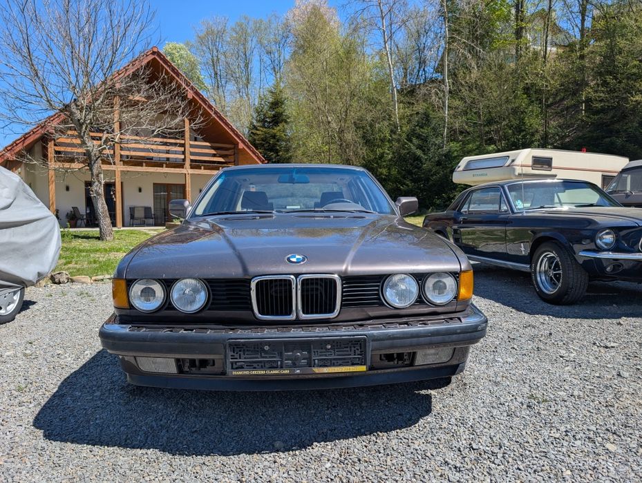 BMW E32 735i wolna od korozji