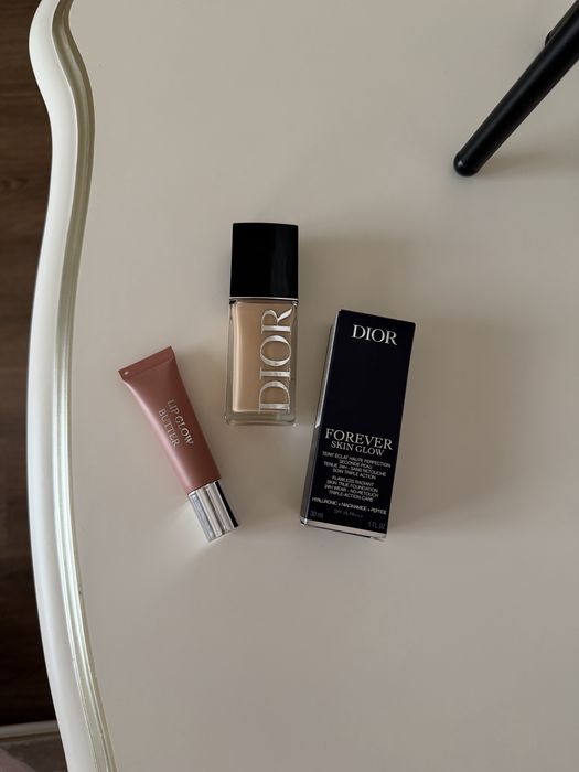 Тональный Dior Forever Skin Glow блеск Dior Lip Glow Butter Палетка Dior Rouge Blush