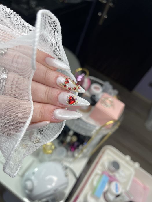 Stylizacja paznokci, hybryda, manicure, przedlużenie