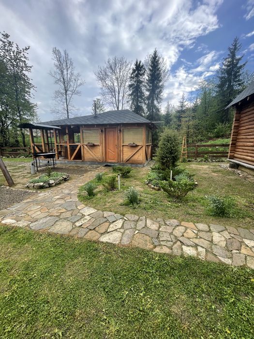 Відпочинок в Карпатах "ВИСОКИЙ БЕРЕГ "будинок, Чан,басейн,баня.