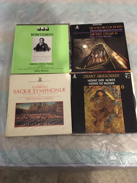 Discos de vinil em excelente estado.