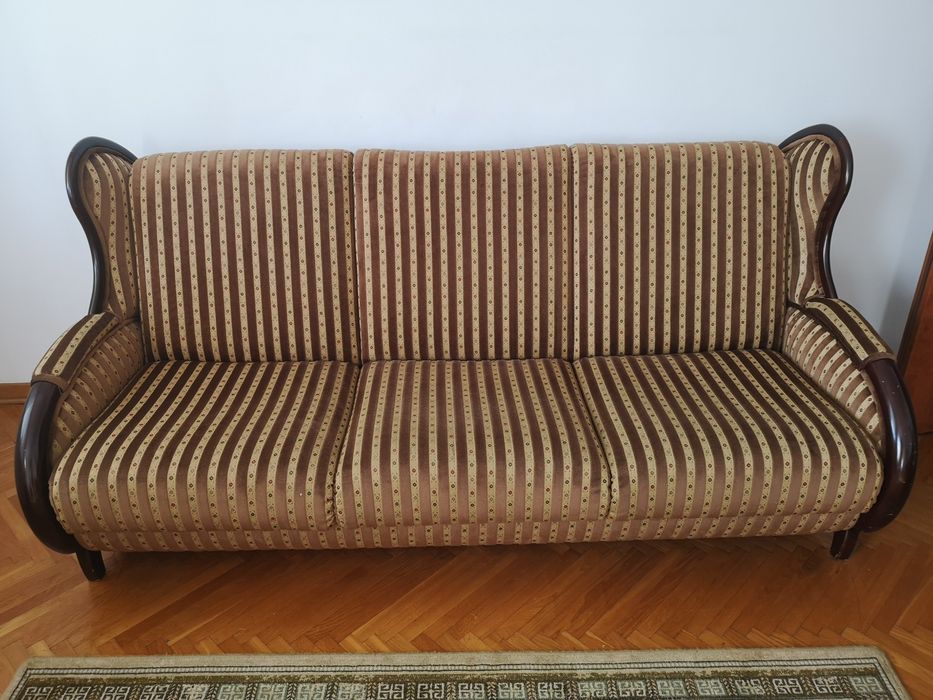 Wersalka rozkładana wraz z fotelami