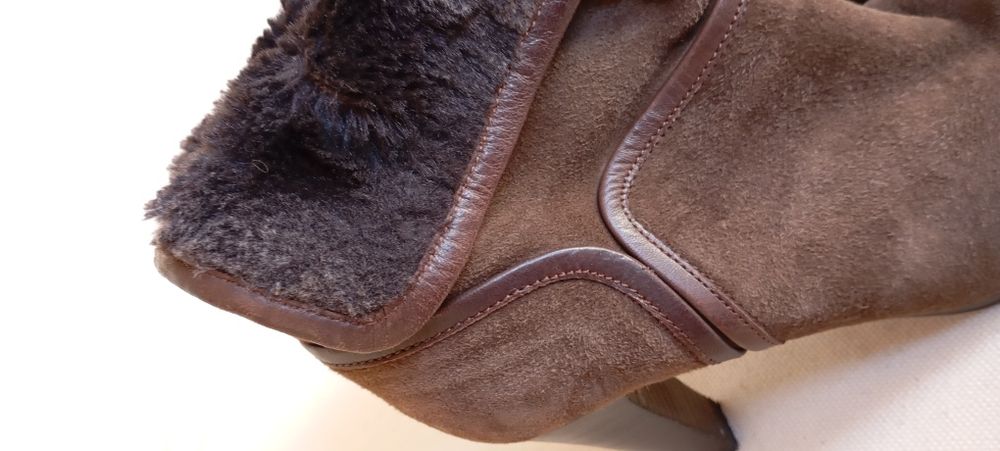 Botas castanha de salto com pêlo em camurça Y - Enzo