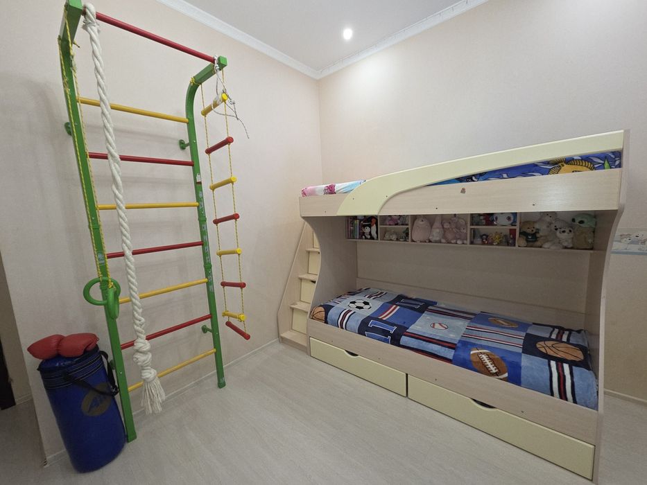 Спортивна шведська стінка