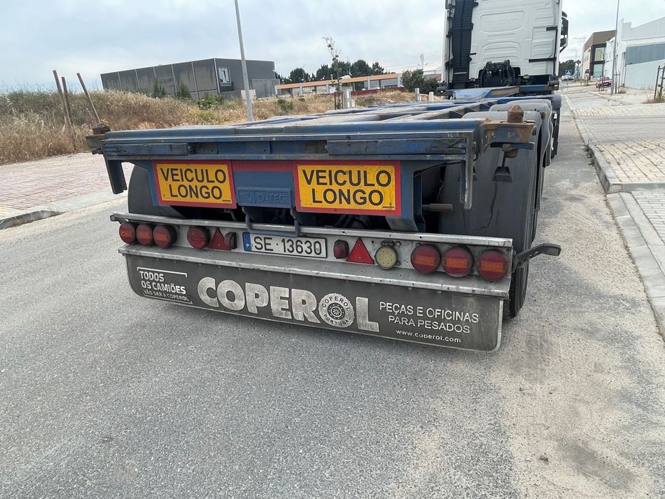 Semi - reboques porta contentores DTEC , NOTEBOOM , RENDERS