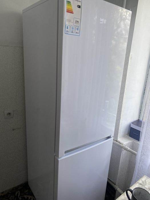 Холодильник Beko RNCK365E30W