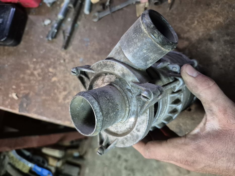 Помпа погрузна 24v