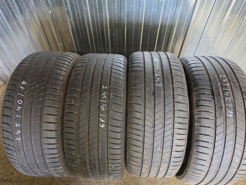 245/40R19 Bridgestone 2024r 7mm.