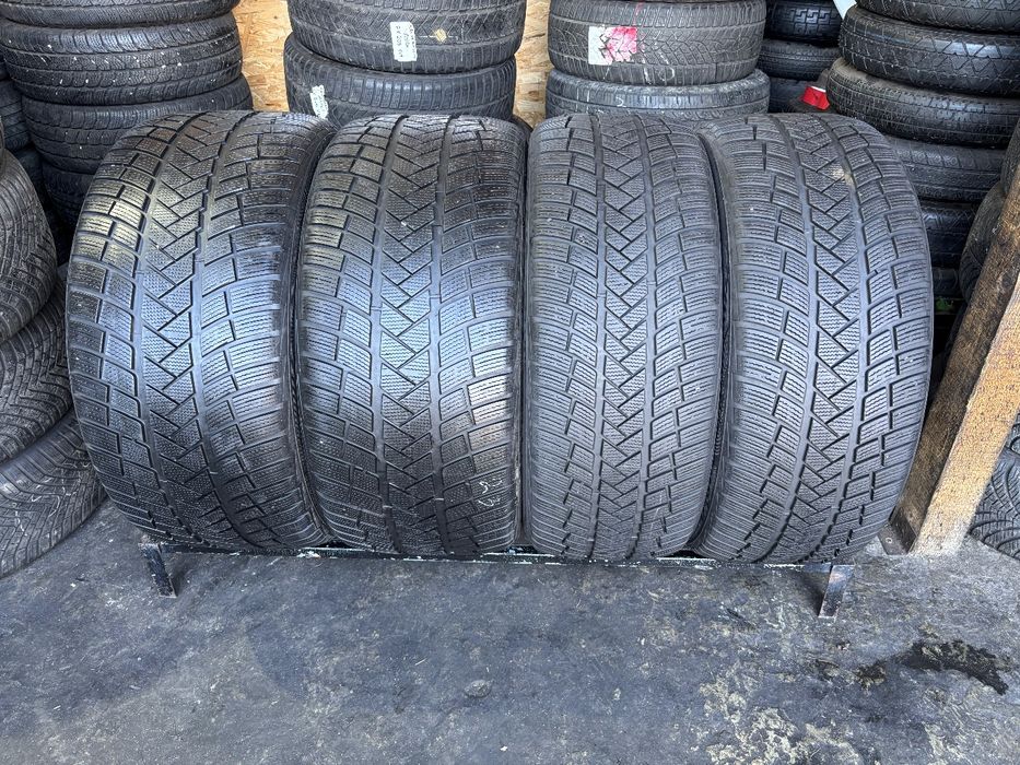 275-45/315-40-21 Vredestein різноширокі, зима. Ціна за 4шт. 16000.