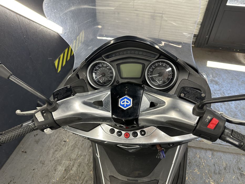 Piaggio X 10 500