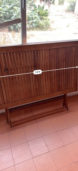 Mesa dobrável de madeira maciça para jardim/terraço – 120 × 72 cm
