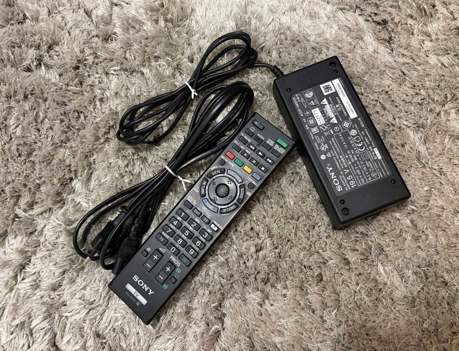 Sony Bravia 40” Full HD | Bom Estado com comando original