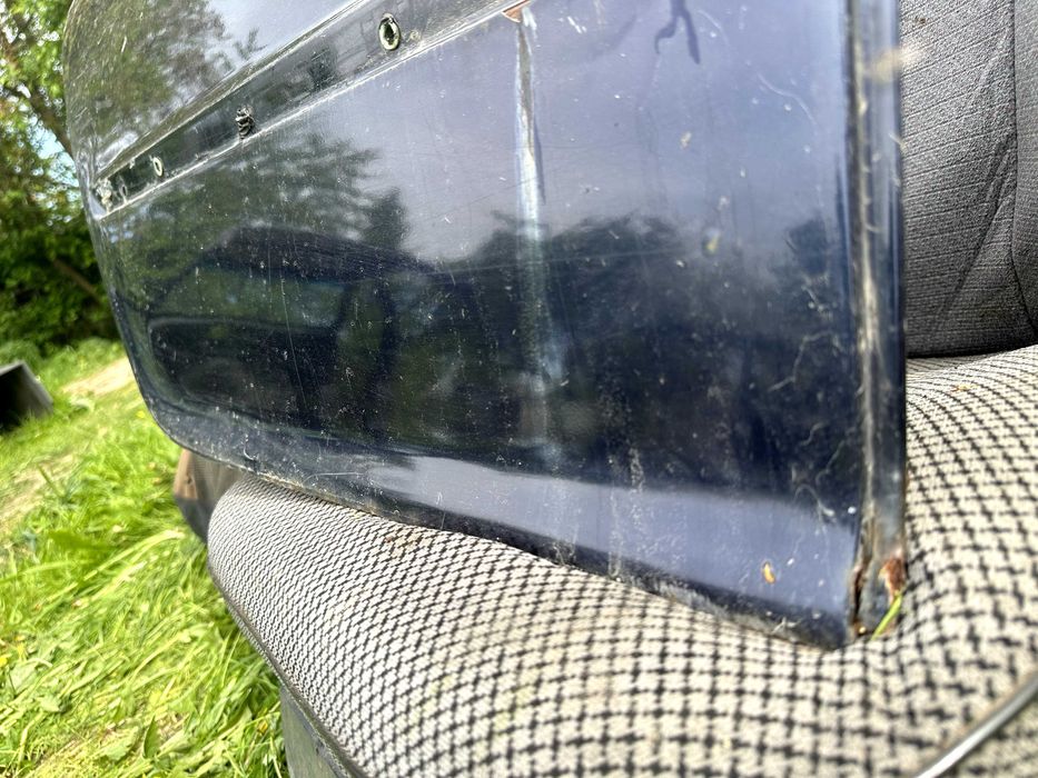 Задня права синя дверка БМВ е46 седан синій колір правая дверь двері