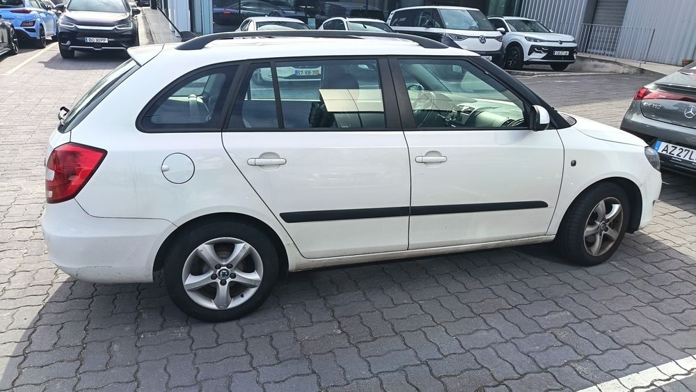 Skoda Fabia 1.2 gasóleo