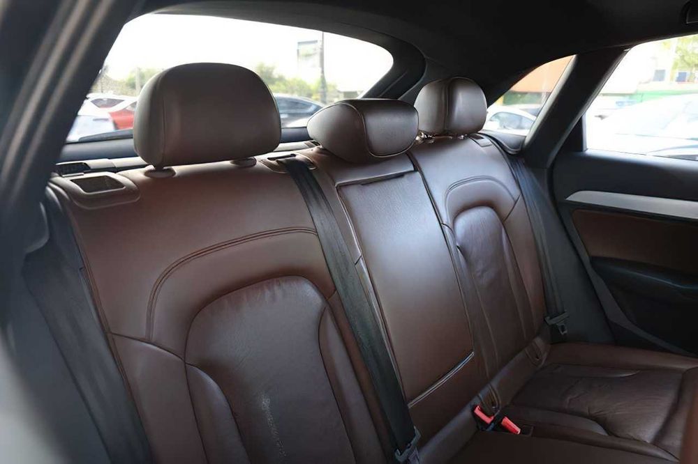 Audi Q3      2018