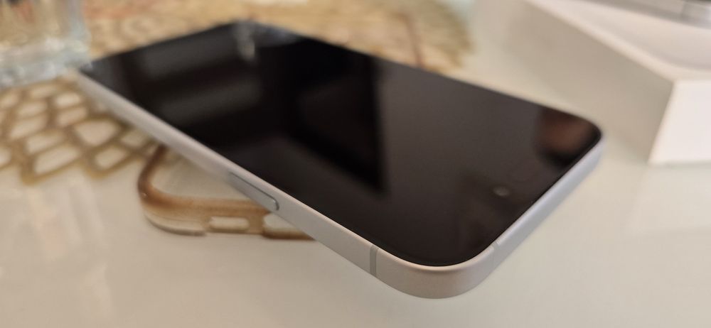 iPhone 15 Plus w idealnym stanie