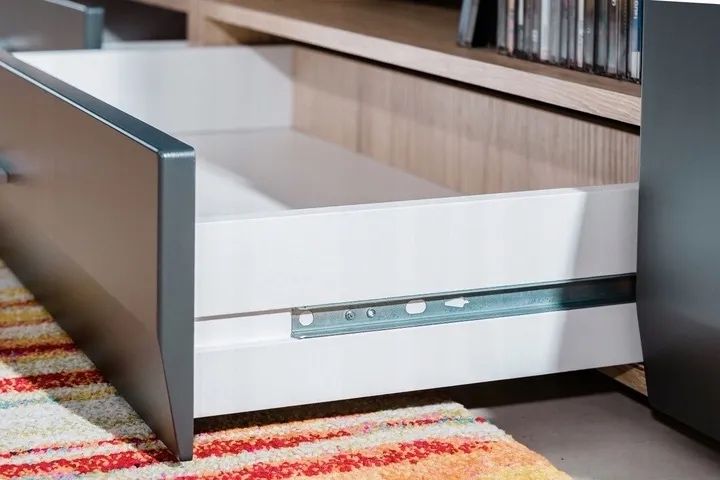 Mebloscianka dąb san remo/grafit -fronty mdf grafit mat -nowa