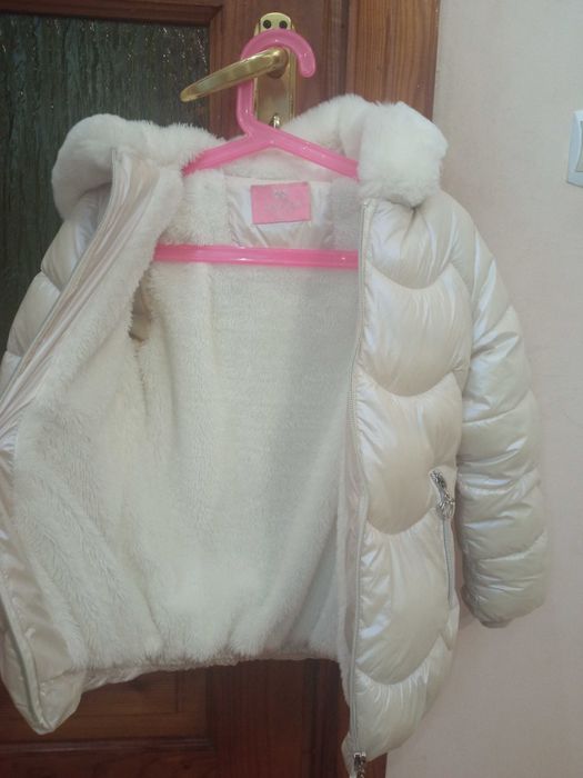 Курточка для дівчинки