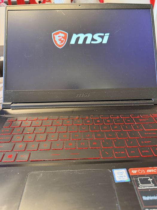 Msi laptop gamingowy Uszkodzony!
