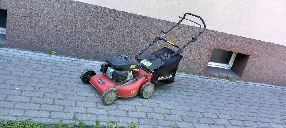 Kosiarka Hurricane DG450,  135 cm³, OHV . Bdb stan techniczny.