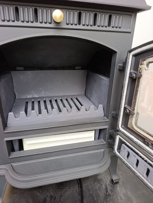 Kominek żeliwny Atena 8.3 kw Eko -Projekt