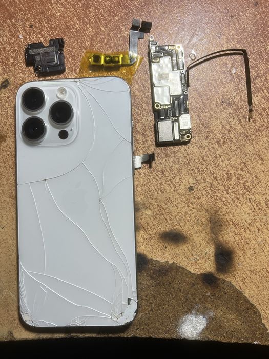 Iphone 15 pro max розборка деталі