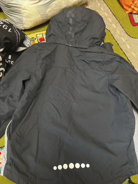 Куртка H&M  в ідеальному стані