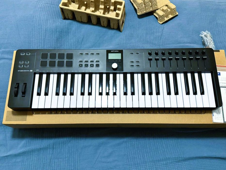 Arturia Keylab Essential 49 MK III