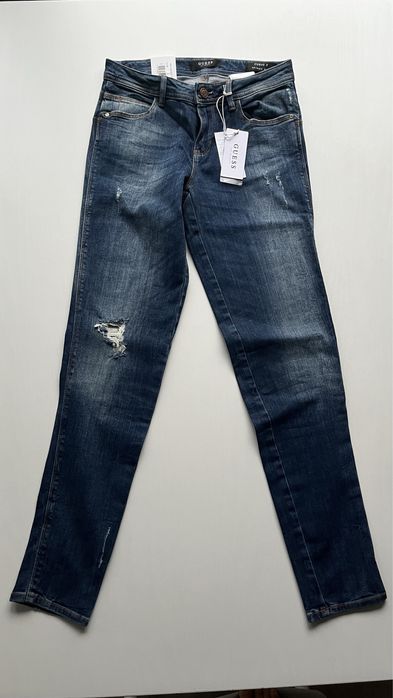 Guess niebieskie jeansy z dziurami W81AJ2D2ZI0 25 L30