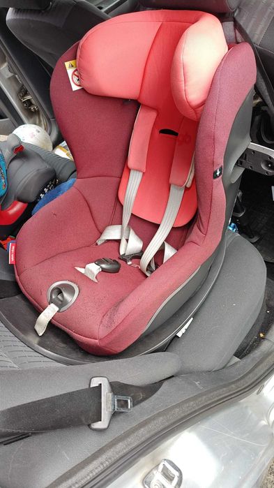 Cybex Gb Vaya i-Size obrotowy fotelik z bazą