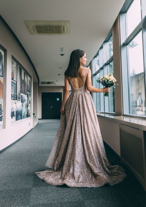 Продається вечірня сукня із салону Crystal