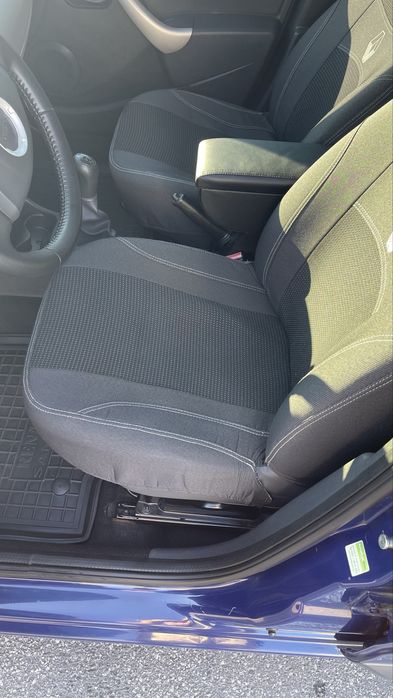 Автомобіль Dacia Sandero