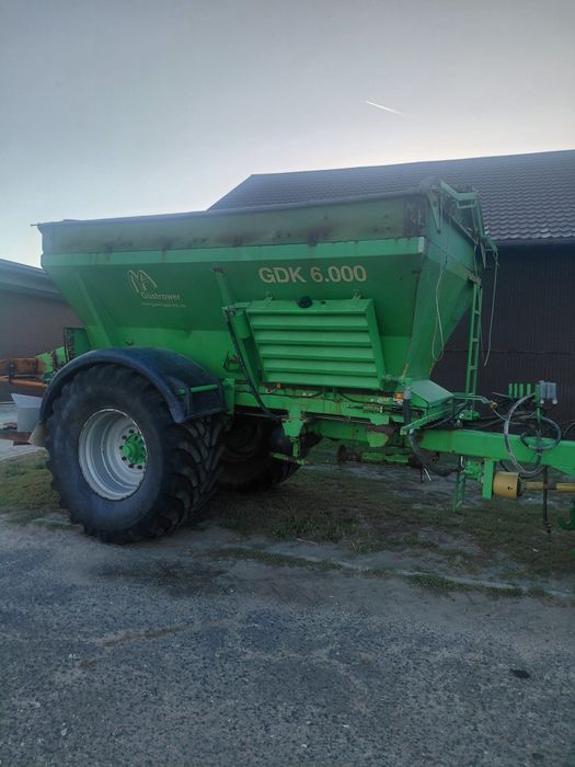 Rozsiewacz wapna, nawozu Gustrower GDK 6000