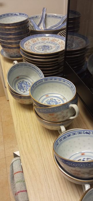Chinese porcelain rice-grain-pattern tableware64285170597506122