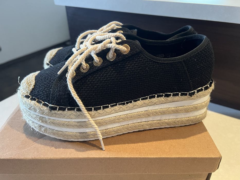 Espadryle na platformie 38