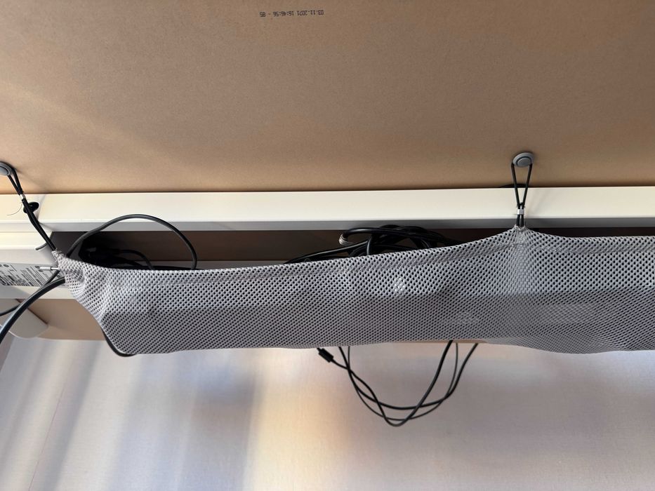 A secretária sentado/em pé Ikea Bekant 160x110