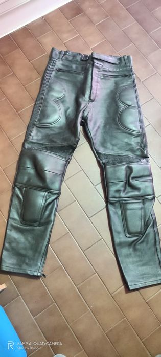 Calças de mota em pele