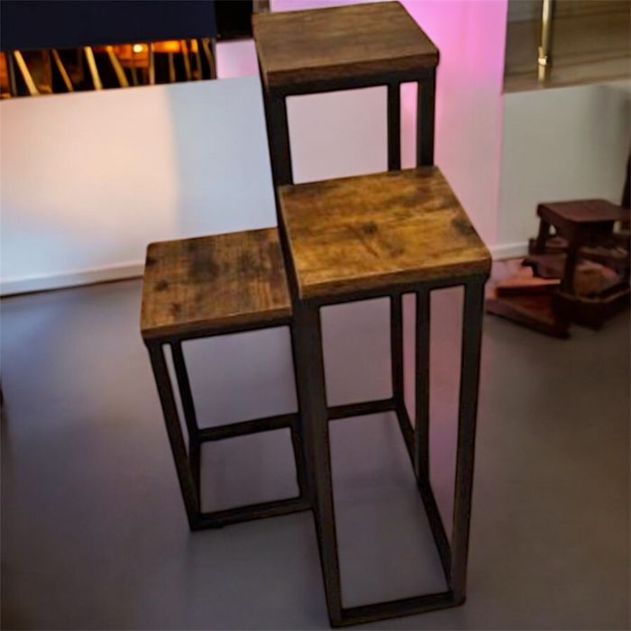 Metalowy Kwietnik na Kwiaty i Rośliny Regał z Półkami Styl