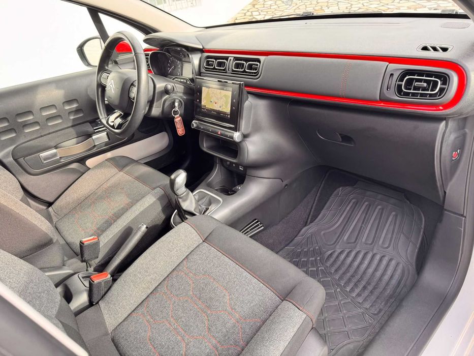 Carro como novo a bom preço