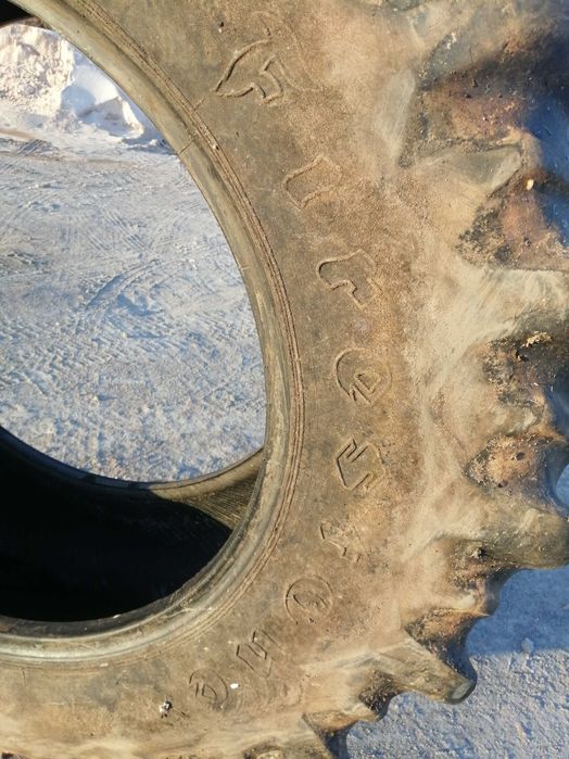 Pneu trator firestone 16.9 R30