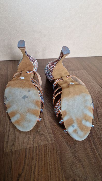 Buty damskie do tańca