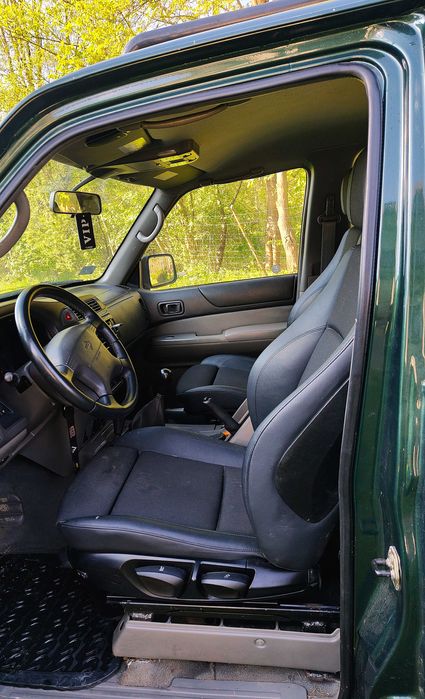 Nissan Patrol  6.5 L V8  Y61