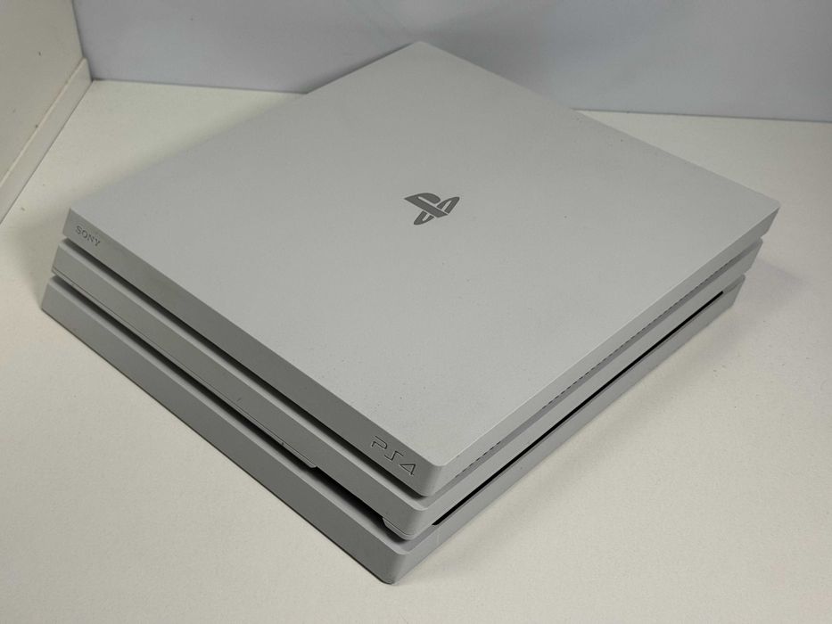 Konsola PlayStation 4 Pro 1TB CUH-7216B Biała