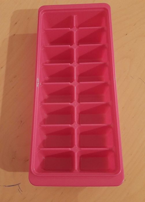 NOVO Cuvete 16 Cubos de Gelo 26x11x3cm